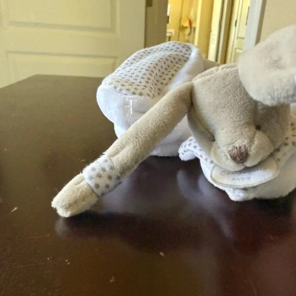 Infant Cream and White Plush Bear Slippers - Picture 5 of 8